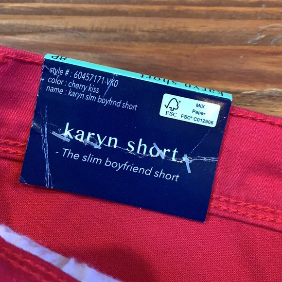 New Bandolino red boyfriend shorts 8P - Picture 4 of 5